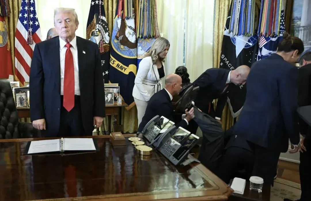 Editorial illustration for: One Photo, Zero Soul:  Fainting Man, and Trump - the Narcissist-in-Chief